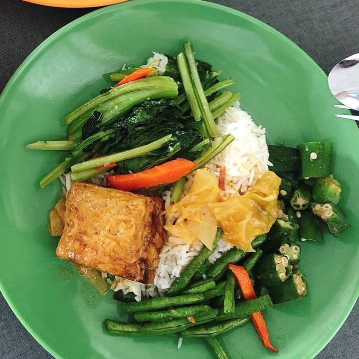 photo of The Deck Rice with stir fry veggies shared by @dengzhouyan on  03 Apr 2021 - review