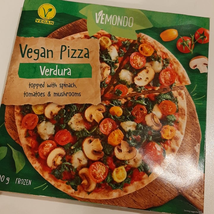 photo of Vemondo Vegan Pizza Verdura with Spinach, Tomatoes & Mushrooms shared by @zingara on  16 Apr 2022 - review