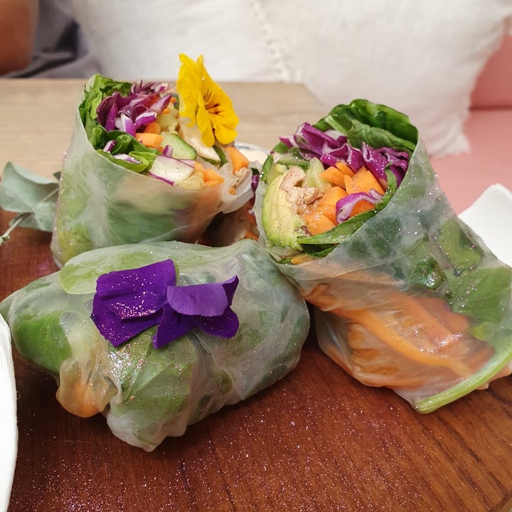 photo of The Conscious Kitchen Summer Rice Paper Rolls shared by @kendrahudson on  02 Dec 2020 - review