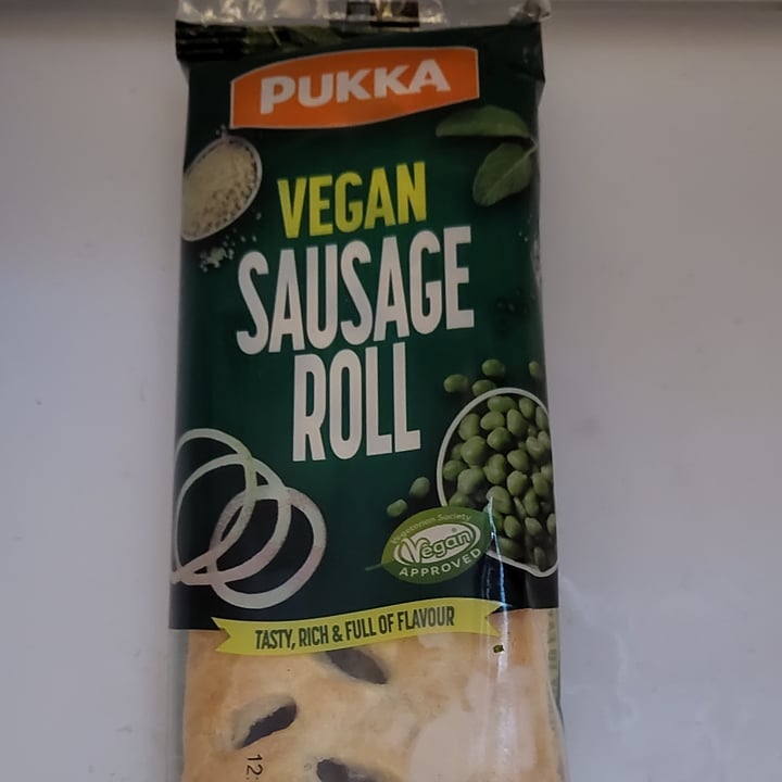 photo of Pukka Pies Pukka Vegan Sausage roll shared by @aveganlifewithjess on  21 Nov 2021 - review