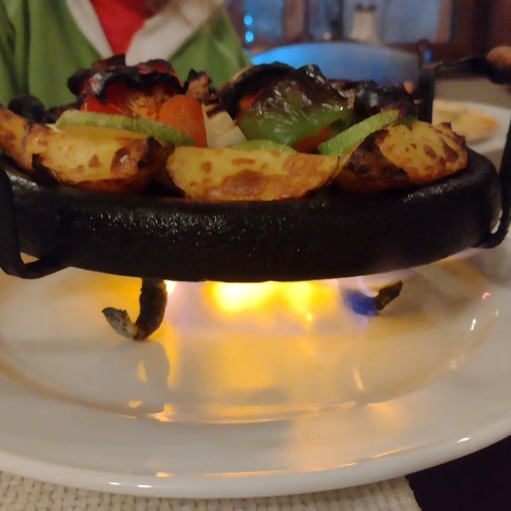 photo of 4 Directions family restaurant Vegetable sach shared by @felice on  12 Jan 2022 - review