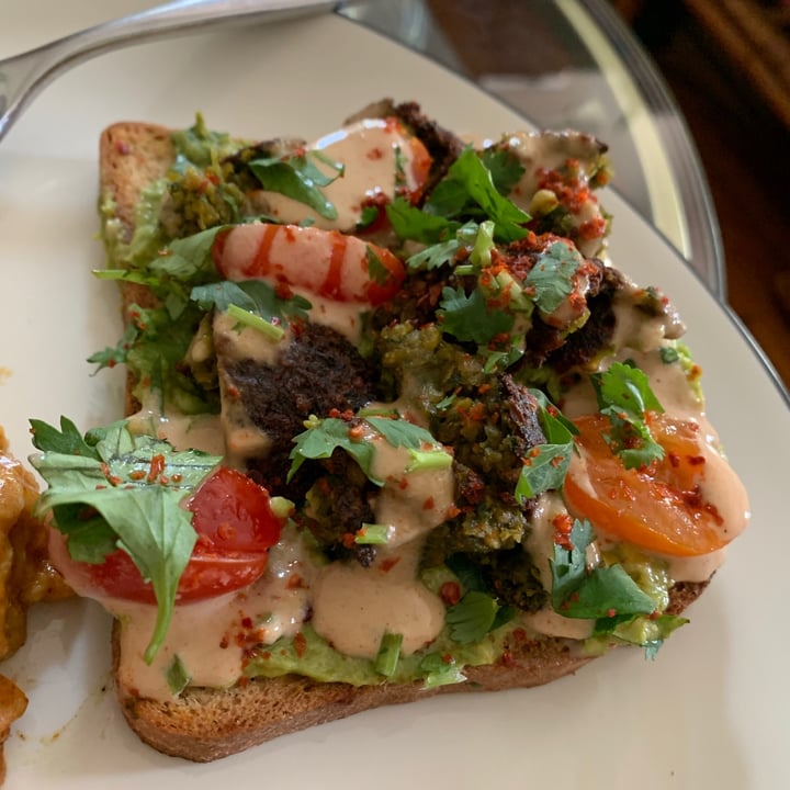 review photo of the good good | Vegan Kitchen + Bakeshop House Avocado toast shared by @itstgates on 05 Jun 2021 - review