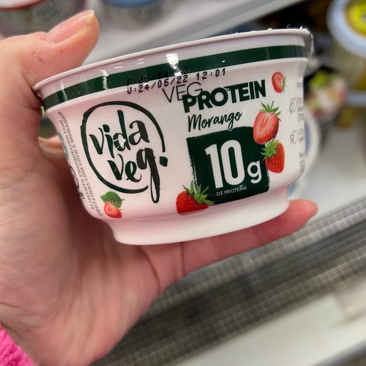 review photo of Vida Veg Iogurte Grego Proteina de Morango shared by @julcileia on 11 May 2022 - review