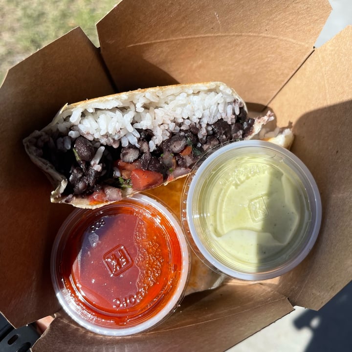 photo of Curia On The Drag Black Bean Burrito shared by @manuelaw on  24 Jul 2022 - review