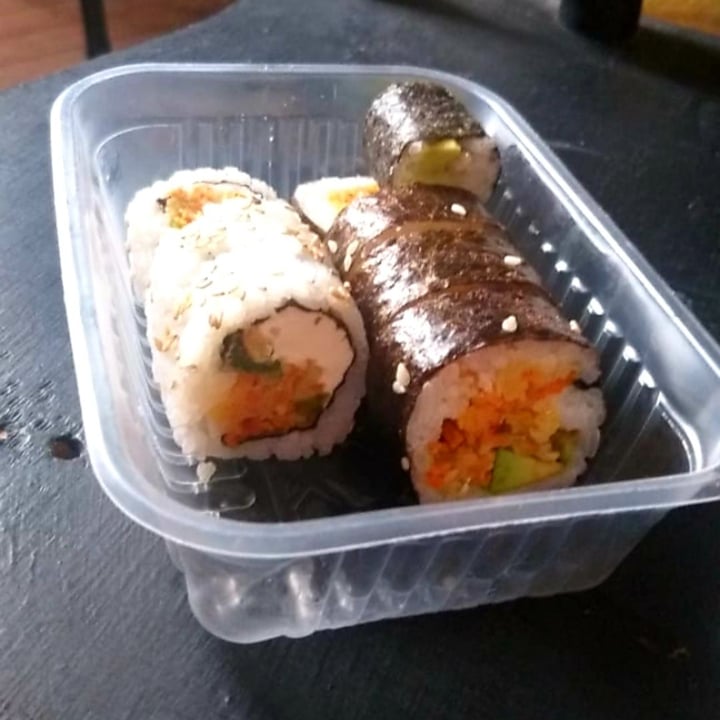 photo of SUSHI OM Sushi Vegan y Veggi shared by @lucartagena12 on  25 Mar 2020 - review