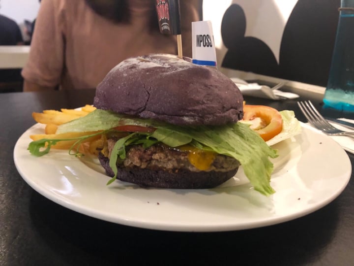 photo of Fat Boys Burgers Impossible Burger shared by @sneezeha on  28 Jul 2019 - review