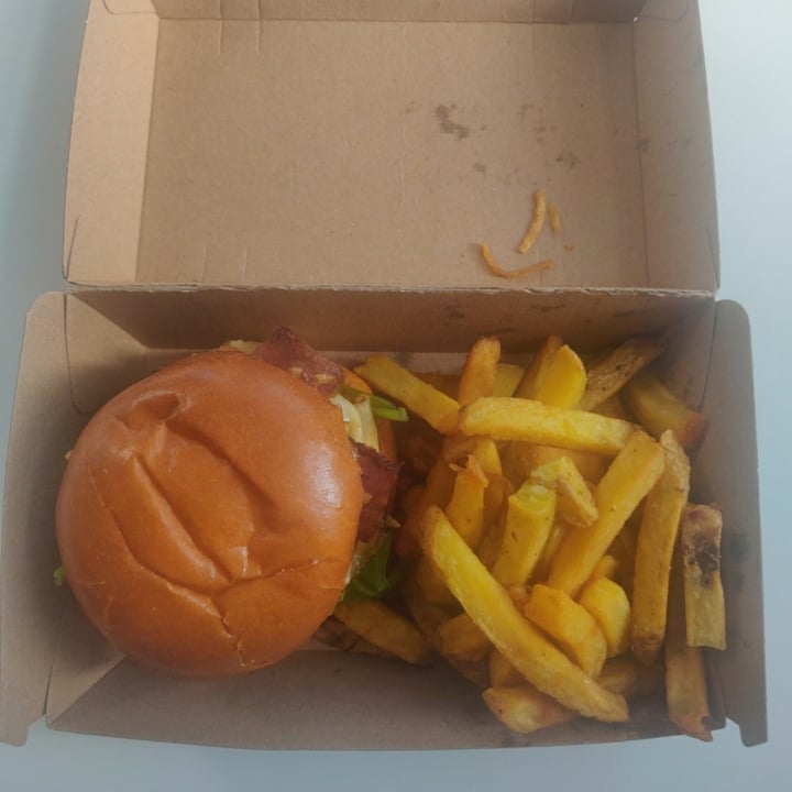photo of Honest Burgers Cardiff Bacon Plant shared by @frommetofu on  07 Jul 2020 - review