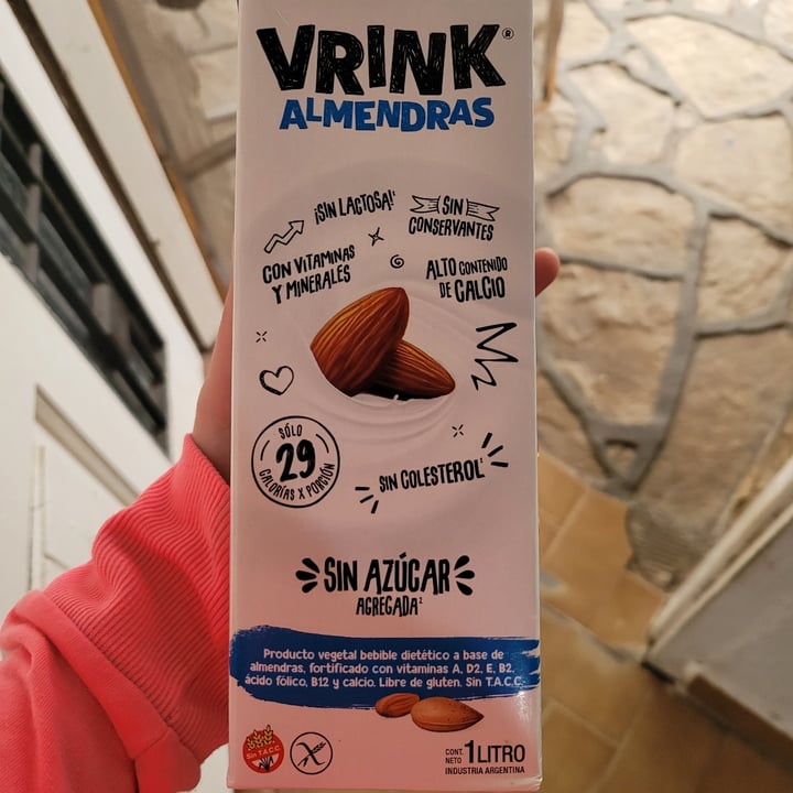 photo of Vrink Leche de almendras shared by @matuvlllb on  17 Sep 2022 - review