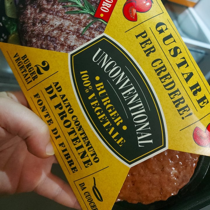 review photo of Unconventional Burger Vegetale Al Pomodoro - Tomato Burger shared by @martinac on 06 Jan 2022 - review
