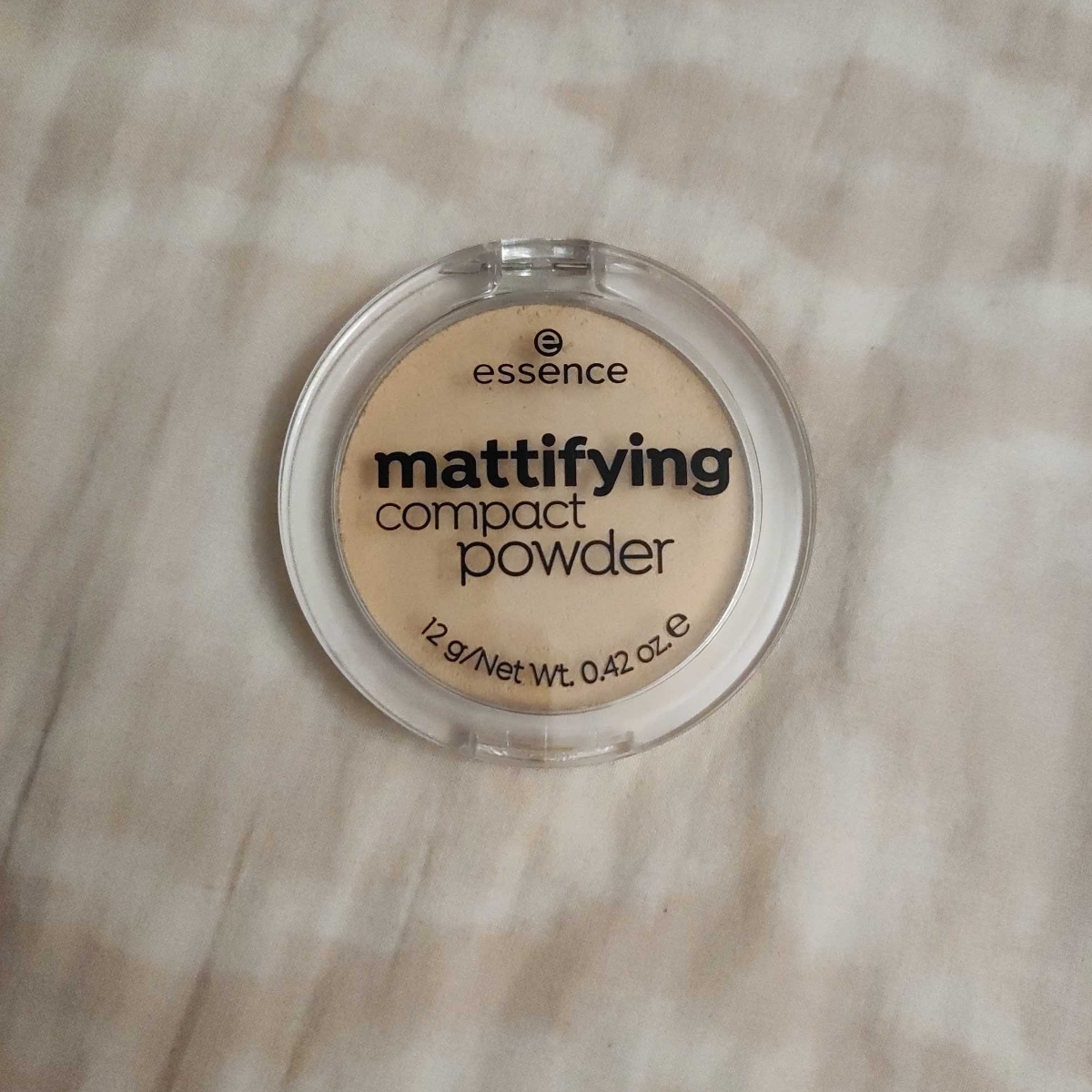 Essence Mattifying Compact Powder Review | abillion
