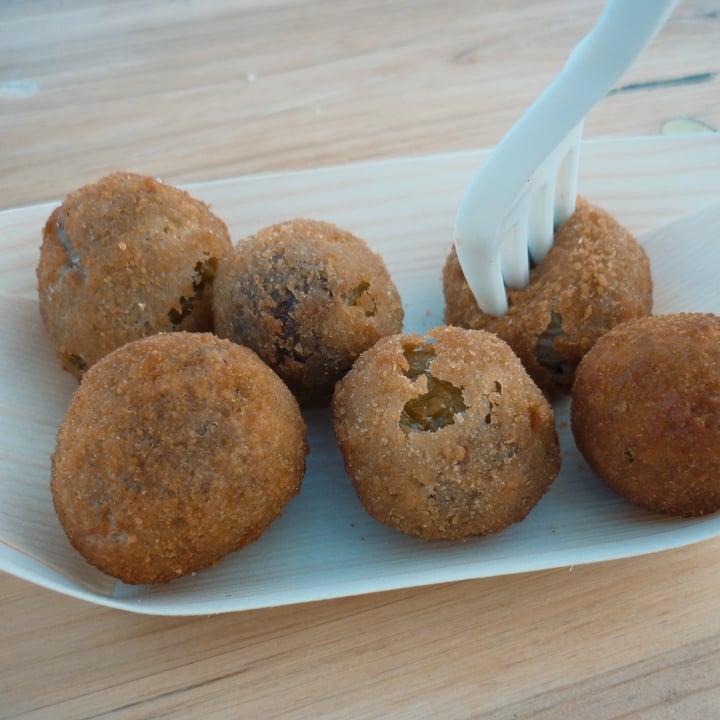 review photo of Vitadacani ODV | Progetto Porcikomodi Olive All'Ascolana shared by @toorquoise on 21 Sep 2022 - review