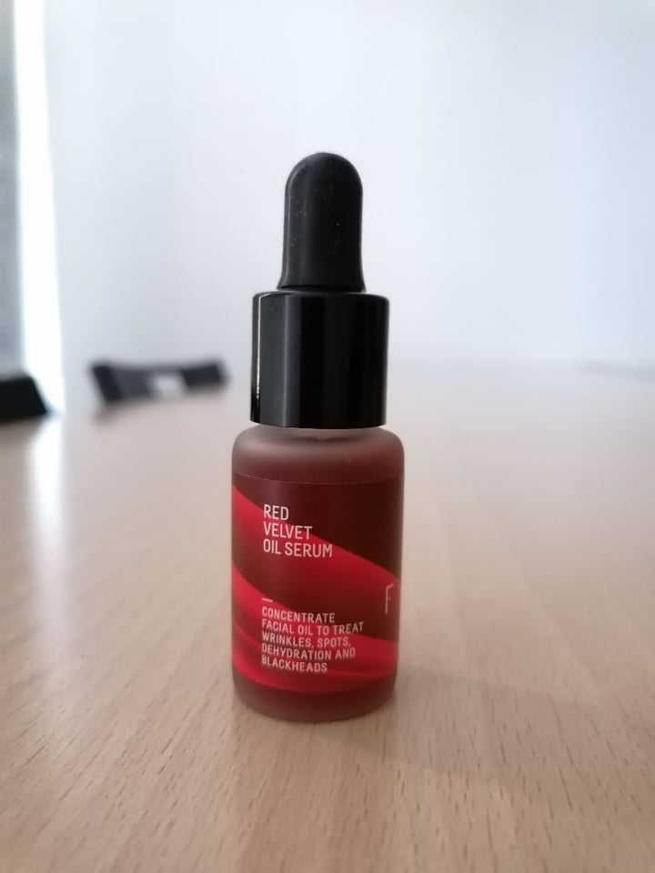 photo of Freshly Cosmetics Red Velvet Oil Serum shared by @miriamorellana on  20 Feb 2020 - review