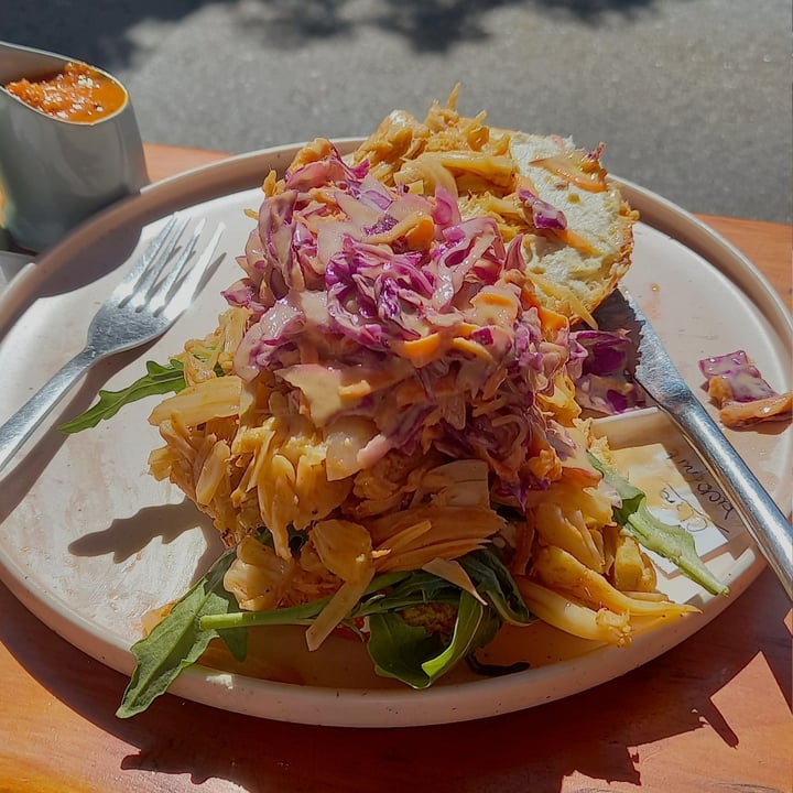 review photo of Nourish'd Café & Juicery Jack Me Off Burger shared by @teenagevegan on 26 Mar 2022 - review