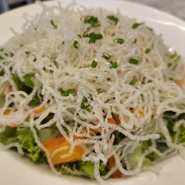 photo of Urban Fresh Vegetarian Kitchen Oriental Salad shared by @teamaldous on  13 Dec 2022 - review