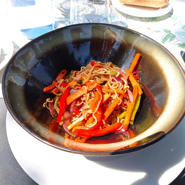 Photo du plat “Noodles Estilo Pad Thai”