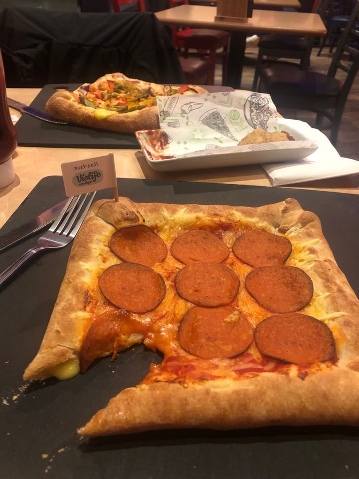 photo of Pizza Hut Restaurants Vegan Pepperphoni shared by @michelleadams on  01 Mar 2020 - review