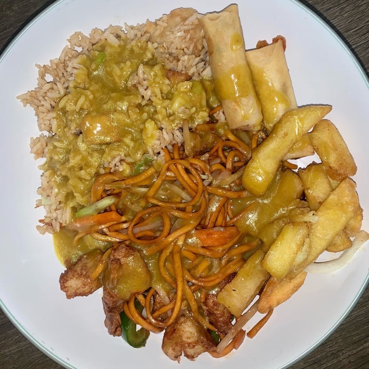 photo of Yummy Cottage Asian Cuisine Vegan Chicken Chow Mein shared by @meghanudale on  24 Jun 2021 - review
