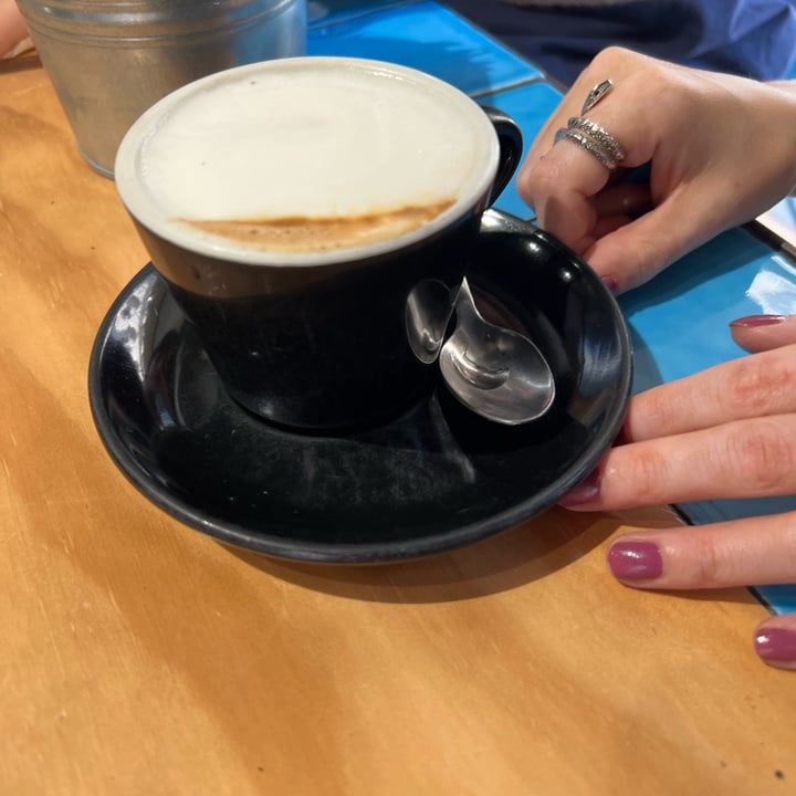 photo of D'Angelo Cappuccino shared by @lanonnavegana on  20 Oct 2022 - review