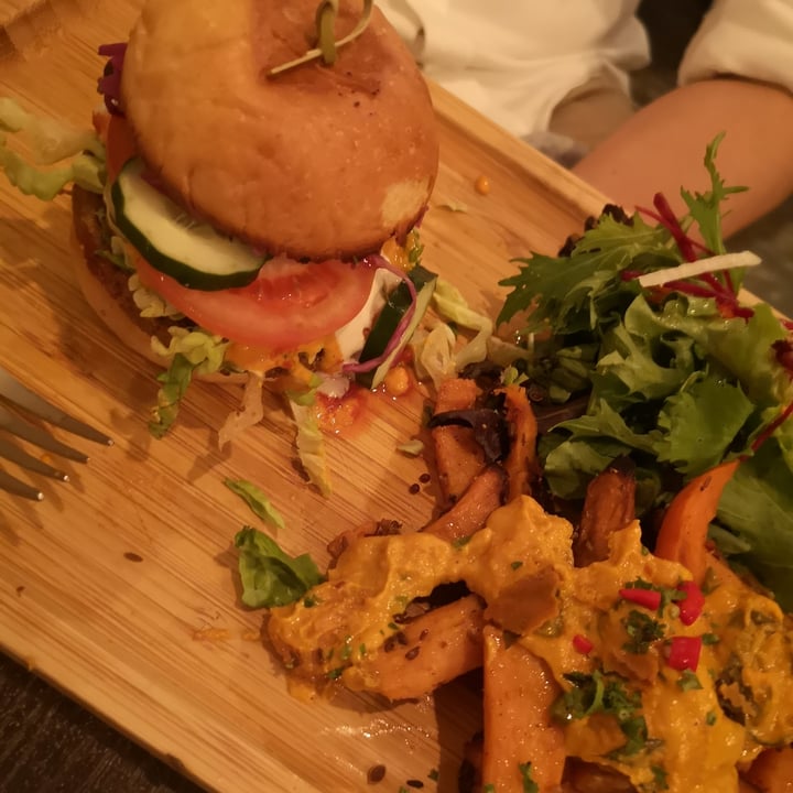 photo of Afterglow By Anglow Smoked Stack Burger shared by @tristansummertime on  11 Feb 2021 - review