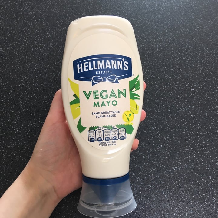 photo of Hellmann’s Hellman’s Vegan Mayonnaise shared by @maryhawk on  24 Apr 2021 - review