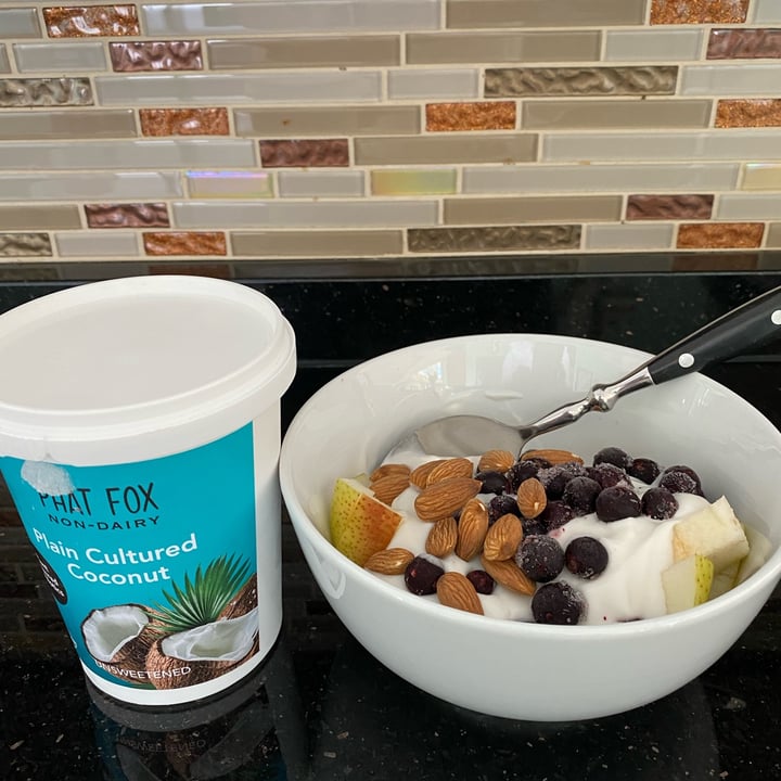 photo of Phat Fox Plain Cultured coconut shared by @tonibrockhoven on  25 Nov 2021 - review