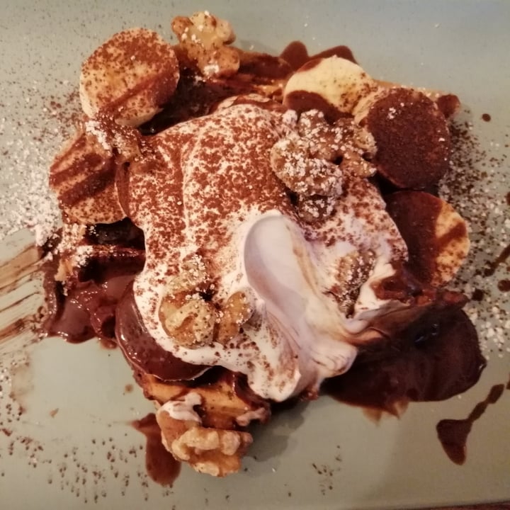 review photo of Café Neundrei Banana Waffel shared by @evanitra on 18 Nov 2022 - review