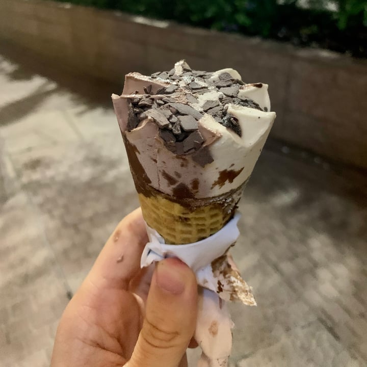 photo of Plant Kitchen (M&S) Chocolate and vanilla cones shared by @heruvimdi on  03 Sep 2021 - review