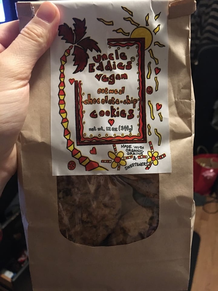 photo of Uncle Eddie’s Vegan Chocolate-Chip Oatmeal Cookies shared by @smash0the0pumpkins on  06 Jan 2020 - review