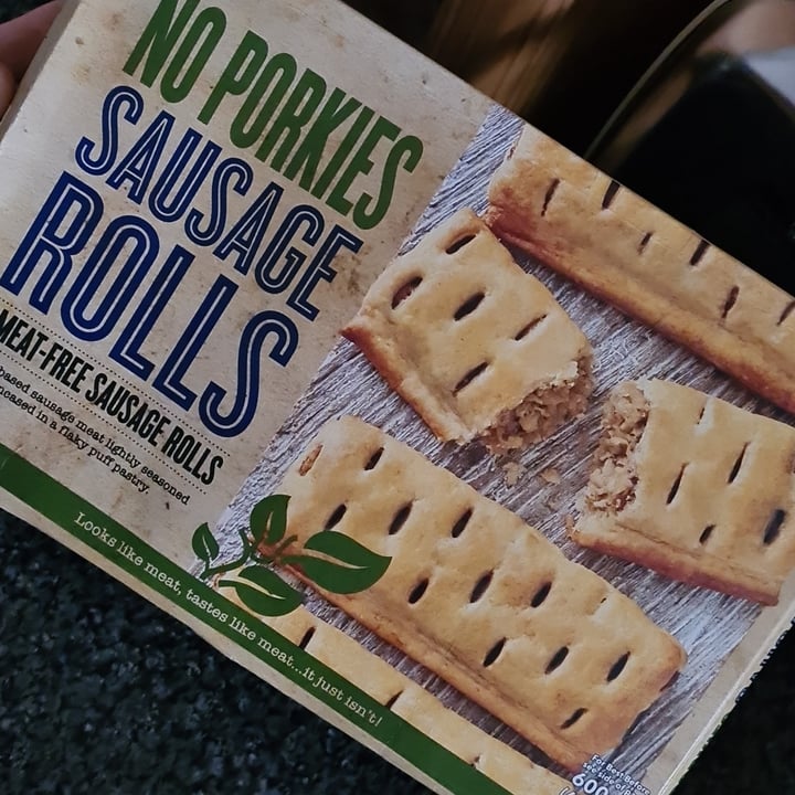 photo of Iceland Foods No porkies Sausage Rolls shared by @lowrimoxo on  24 Dec 2020 - review