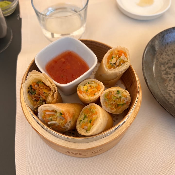 review photo of Nikky Sushi involtini primavera shared by @cucinabotanica on 03 May 2022 - review