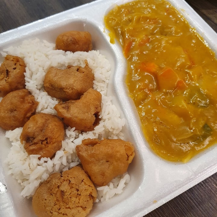 photo of Vegan Express Mangosoße mit Reis und gebackenens Hünchenfleisch shared by @jany666 on  22 May 2021 - review