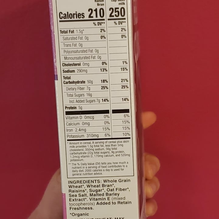 photo of Cascadian Farm Raisin Bran shared by @brtjohns on  25 Apr 2021 - review