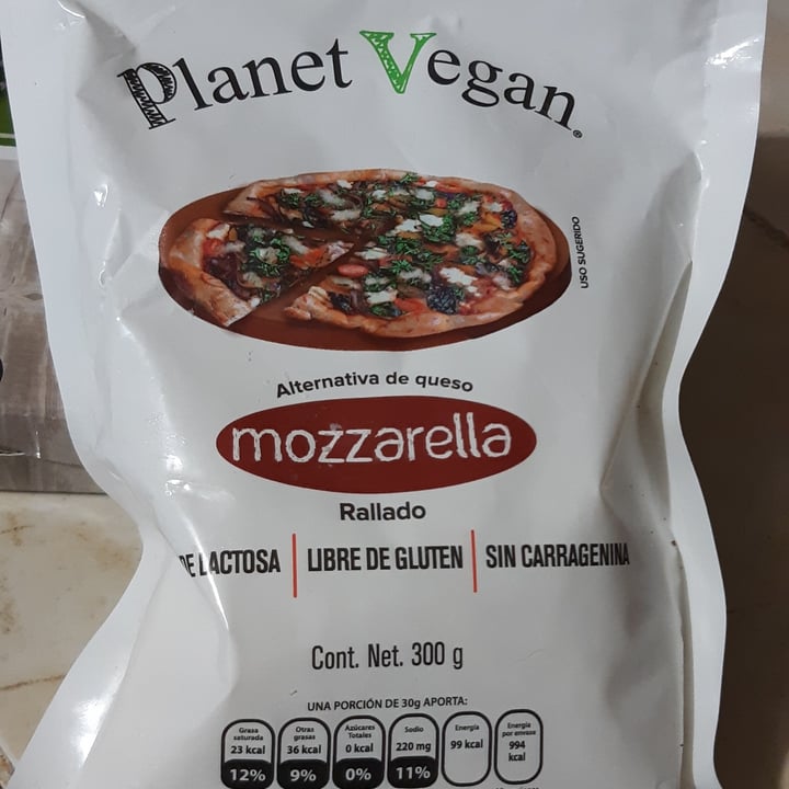 photo of Planet Vegan Mx Queso Mozzarella Bloque shared by @liskarlett on  25 Nov 2020 - review