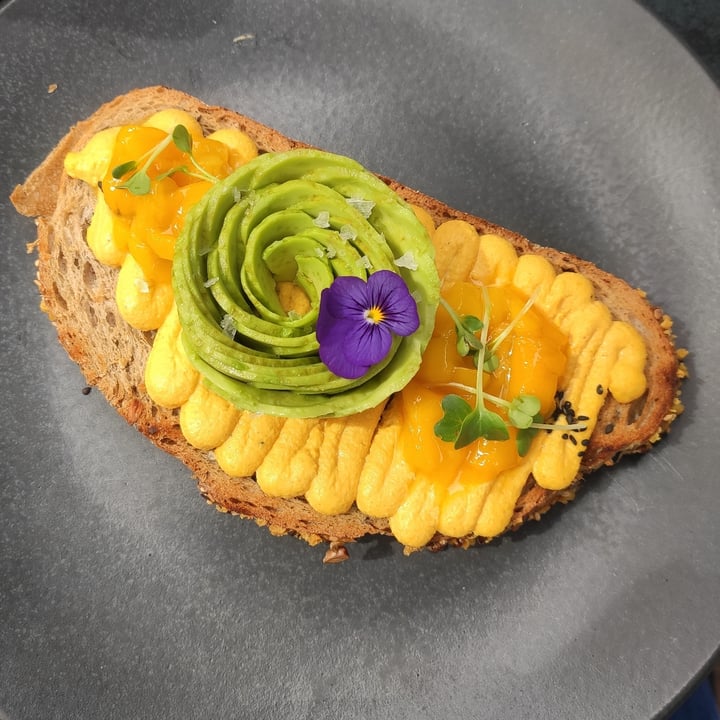 photo of The Avocado Show Mango Tango Avocado Toast shared by @fra-ncy on  25 Aug 2022 - review