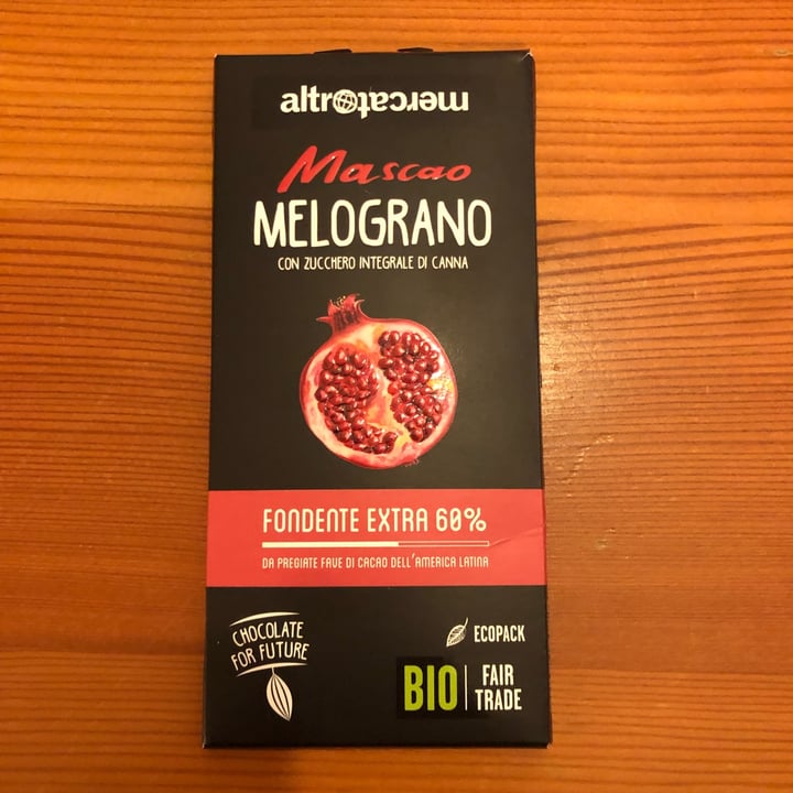 review photo of Altro mercato Cioccolata al melograno shared by @luanaendrizzi on 02 Apr 2022 - review