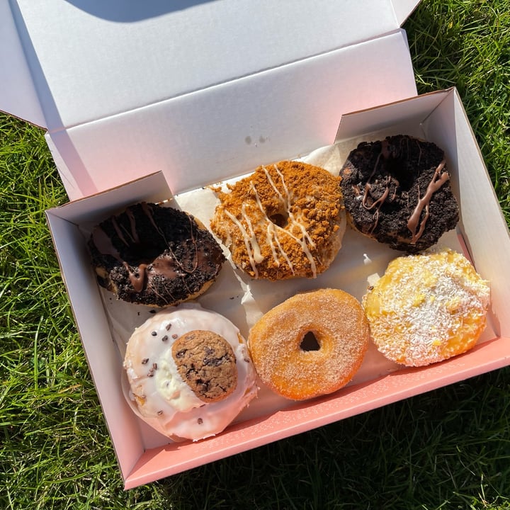 photo of Considerit Doughnuts shared by @gessicadn on  27 Mar 2022 - review