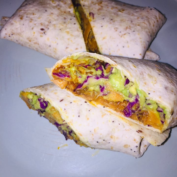 review photo of Nature's Charm Young Green Jackfruit in Brine shared by @jabseatsvegan on 05 Aug 2021 - review