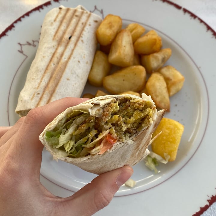 photo of Mille e Una Notte Udine Piadina con falafel e hummus shared by @clara1999 on  26 Mar 2022 - review