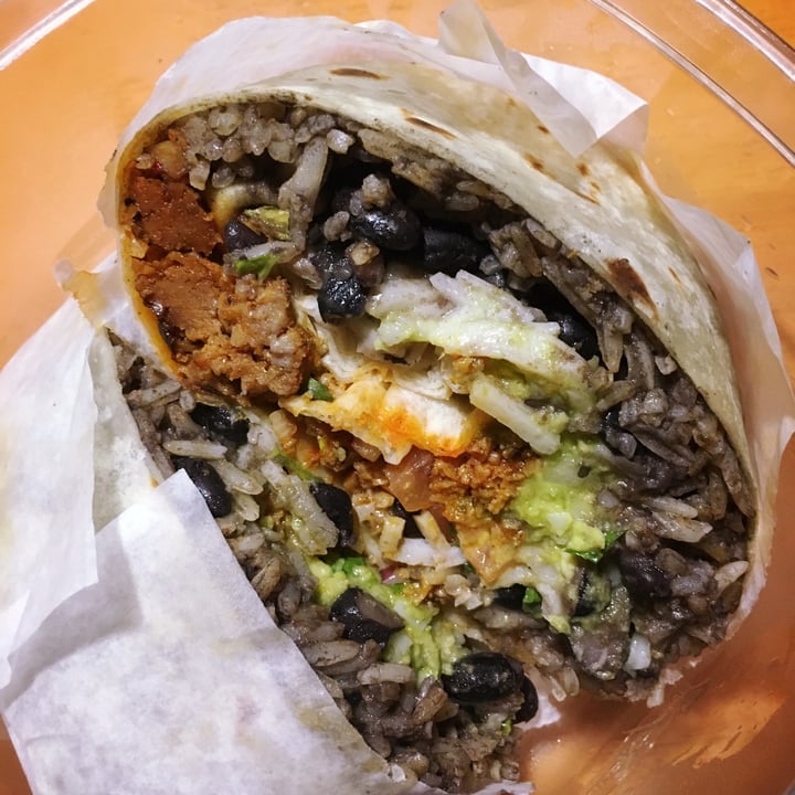 photo of Serrano Salsa Vegan Burrito shared by @pauldub on  23 Oct 2021 - review