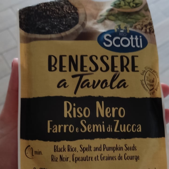 review photo of Riso Scotti riso nero farro e semi di zucca shared by @fraguidetti on 18 Jun 2022 - review