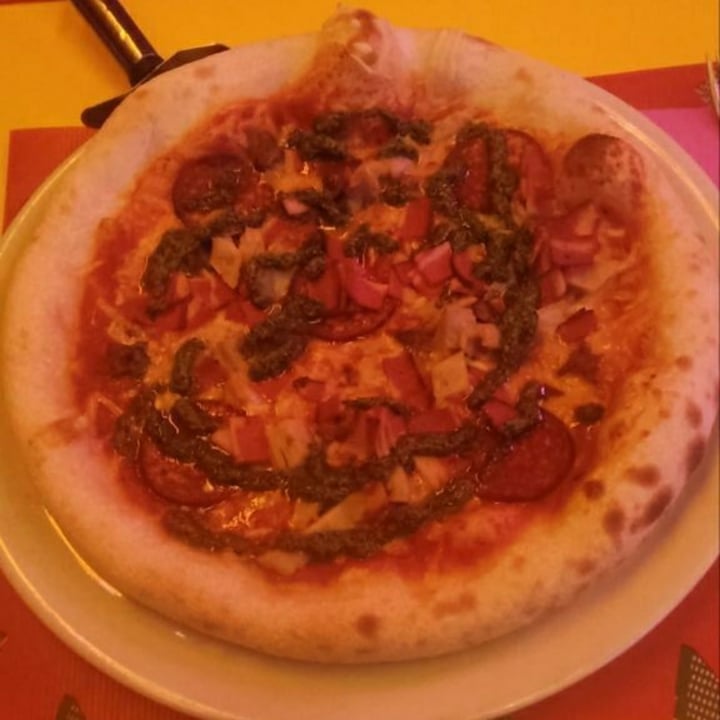 photo of New Freedom Cakes Café Pizza Carnivega shared by @txispa on  02 Dec 2022 - review