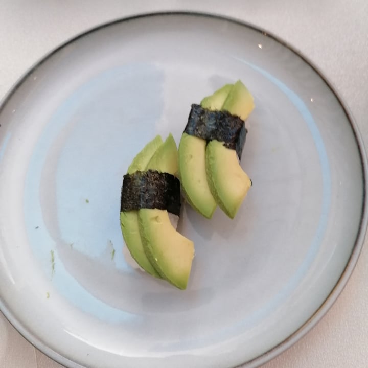 photo of Kayi Sushi Nigiri Avocado shared by @crispypotato on  20 Mar 2022 - review