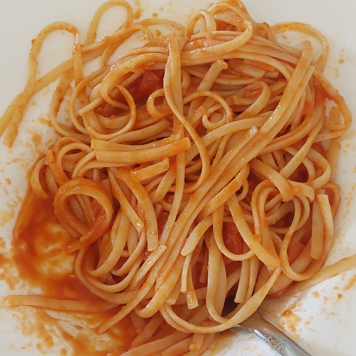 photo of Porter House Milano Linguine Al Pomodoro Sciuè Sciuè shared by @jesuiscdc on  16 Jun 2022 - review