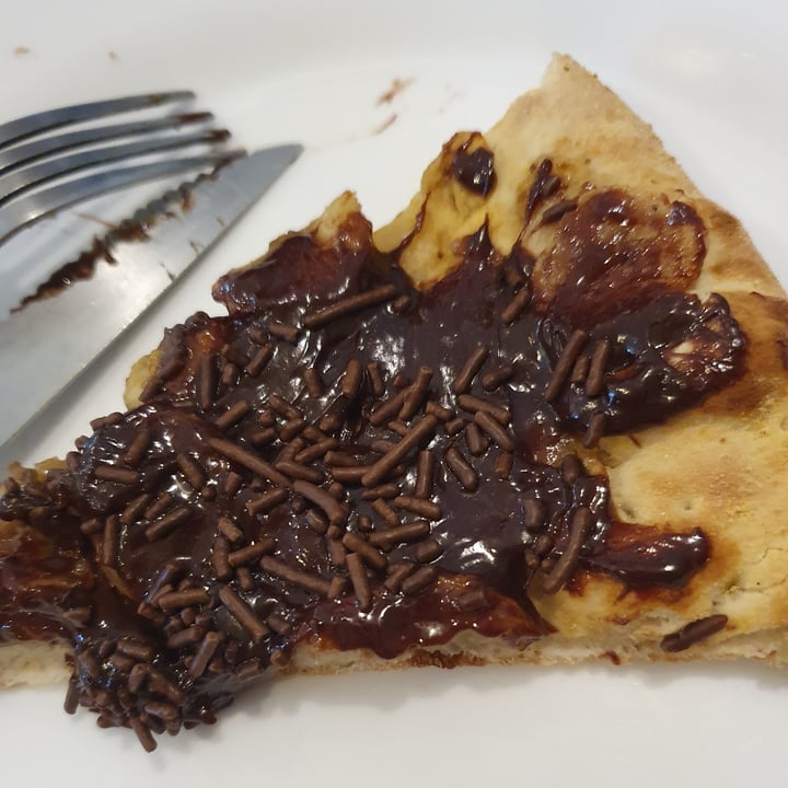 photo of Pop Vegan Food pizza de brigadeiro shared by @soninha on  14 May 2022 - review