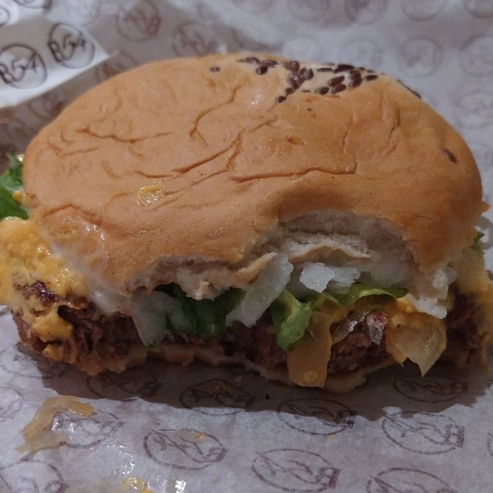 photo of Burger 54 Not Cheese Burger shared by @xcuasidelictualx on  26 Dec 2020 - review