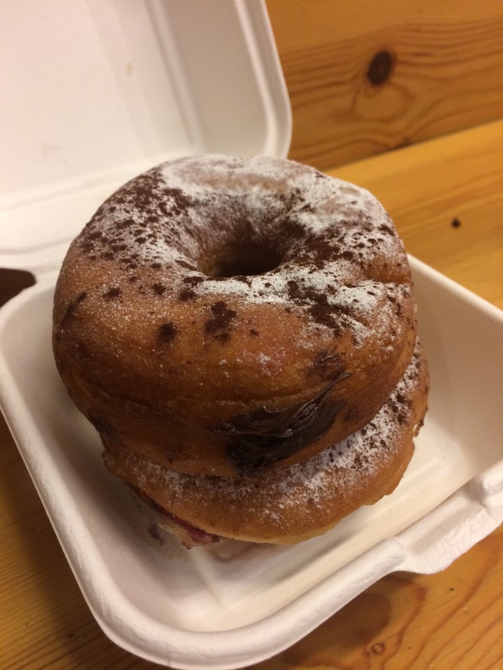 photo of Chök The Chocolate Kitchen Donut shared by @mariafortheanimals on  13 Feb 2020 - review