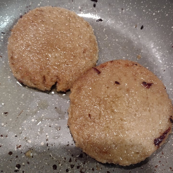 review photo of Verso Natura Conad Veg Burger Di Seitan Biologico shared by @hannabee on 13 Mar 2022 - review