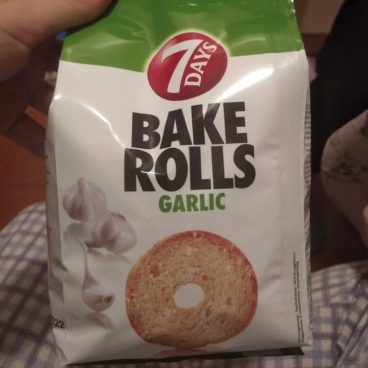 photo of 7 Days Bake Rolls Garlic shared by @noraeleoo on  02 Dec 2021 - review