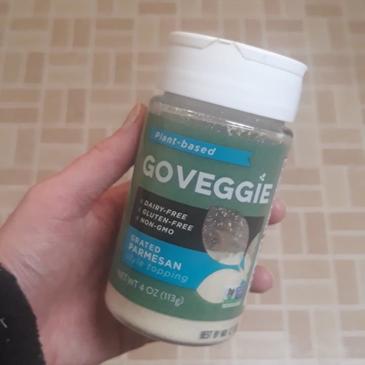 photo of GO VEGGIE Grated Parmesan shared by @hannahamell on  31 Dec 2021 - review