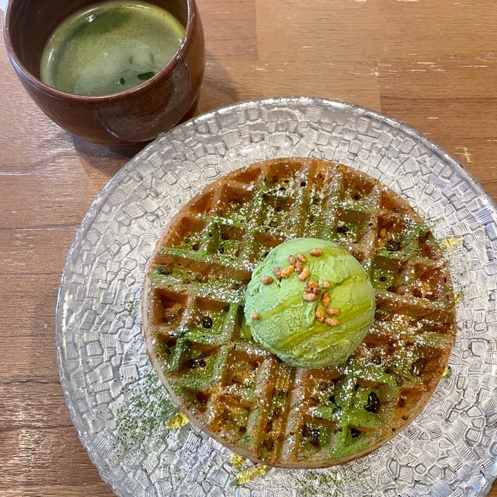 photo of Hvala Keong Saik Waffles with Matcha Gelato shared by @priyangav on  26 Jan 2021 - review